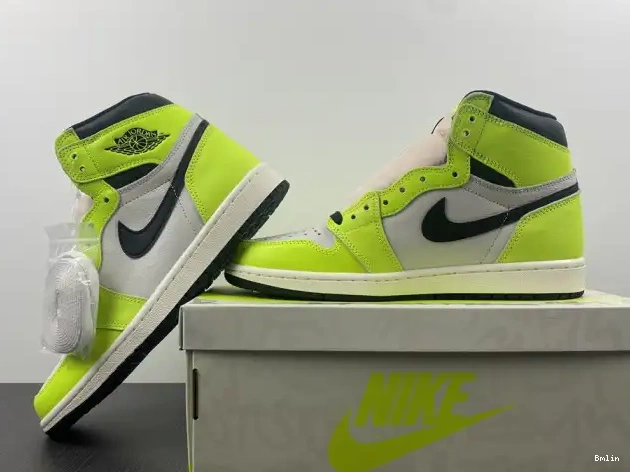 Bmlin shoes 1 Air Jordan OG High 555088-702 Volt 0607